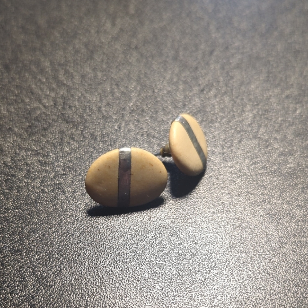 Stone stud earrings